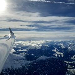 Flugwegposition um 11:44:40: Aufgenommen in der Nähe von Gemeinde Mils, Mils, Österreich in 4371 Meter
